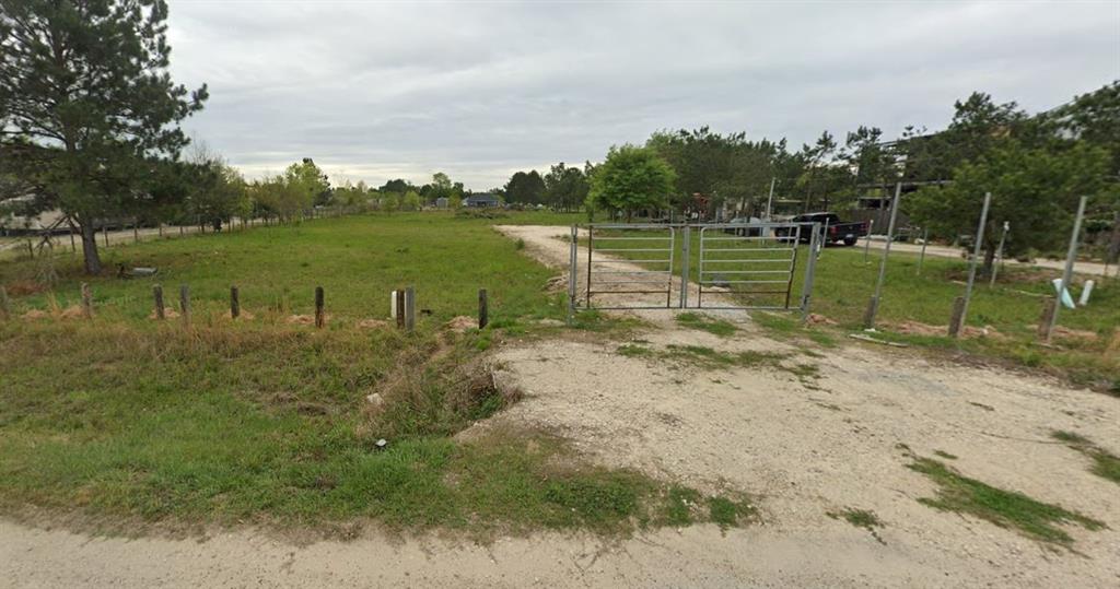 196 A County Road 3401, Cleveland, Texas image 2