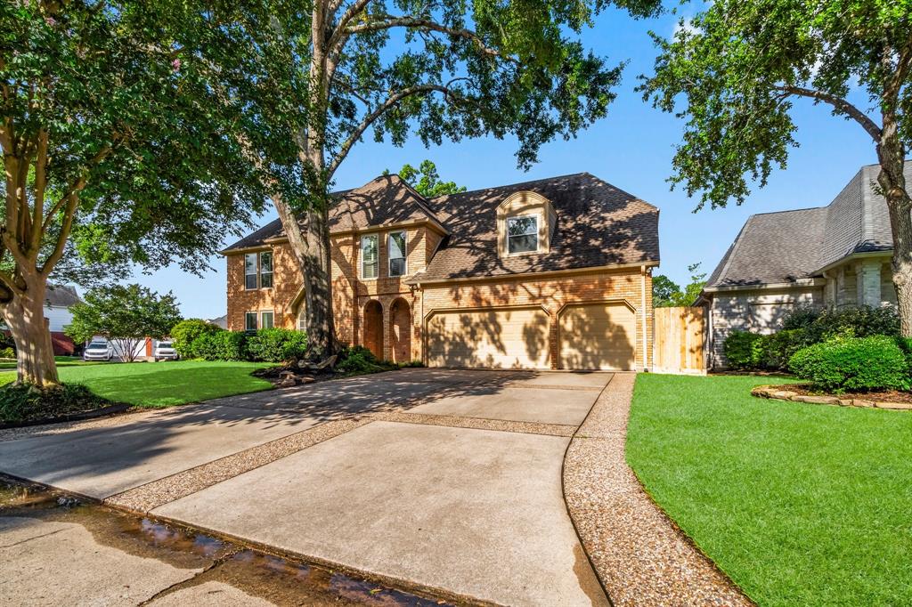 6023 Bur Oak Drive
