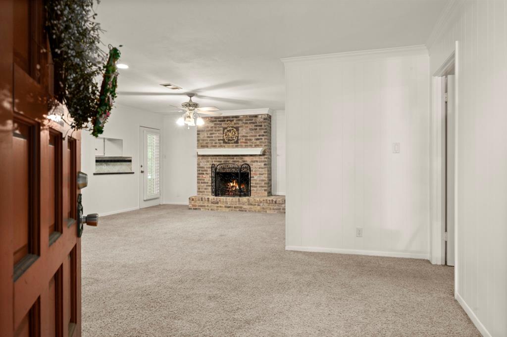 108 Hereford Drive, Conroe, Texas image 24