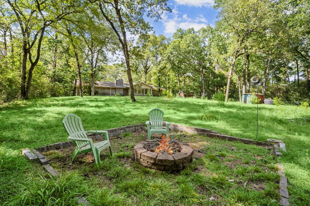 108 Hereford Drive, Conroe, Texas image 6