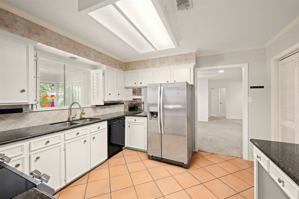108 Hereford Drive, Conroe, Texas image 33