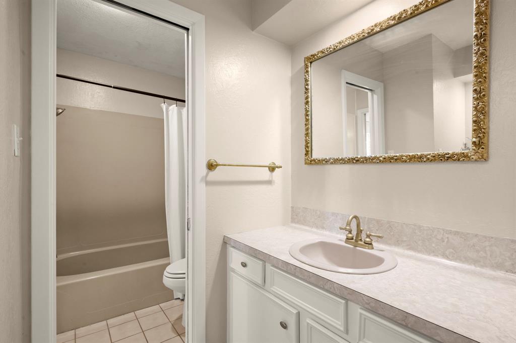 108 Hereford Drive, Conroe, Texas image 44