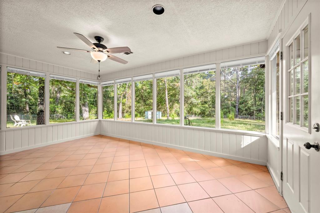 108 Hereford Drive, Conroe, Texas image 39