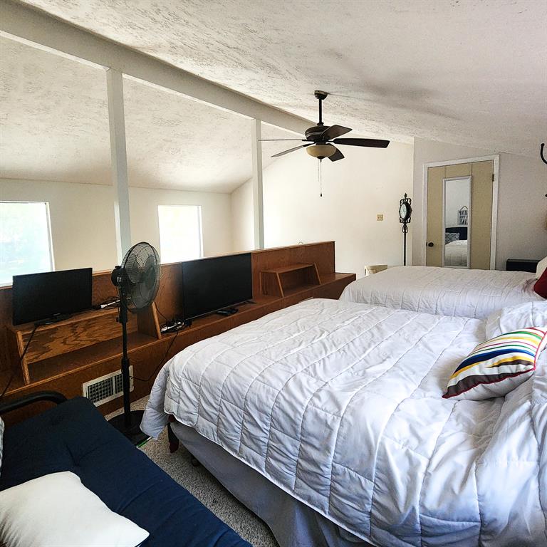 278 Shelter Cove Drive, Livingston, Texas image 12