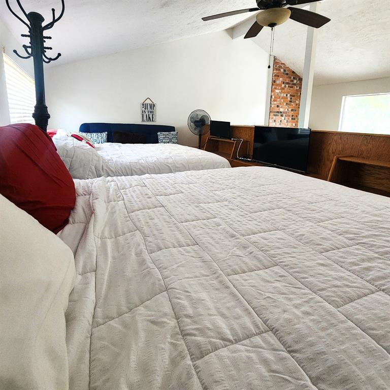 278 Shelter Cove Drive, Livingston, Texas image 11