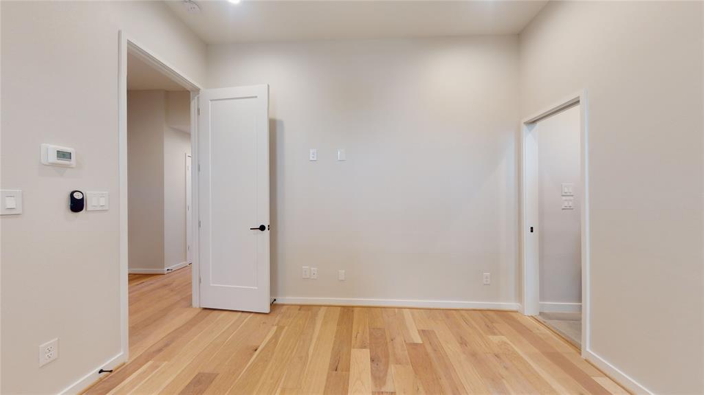 519 Memorial Heights Drive, Houston, Texas image 8