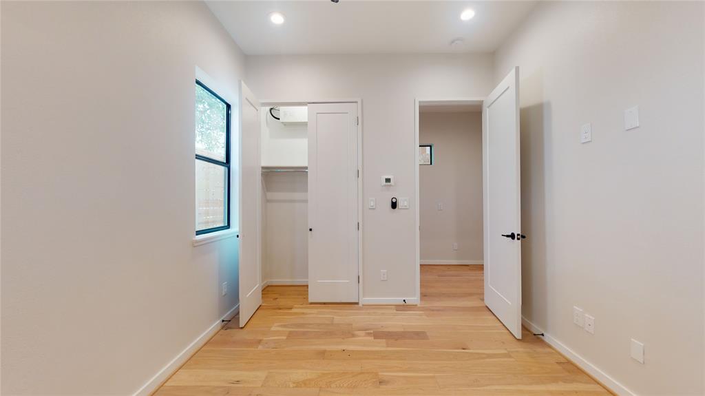 519 Memorial Heights Drive, Houston, Texas image 7
