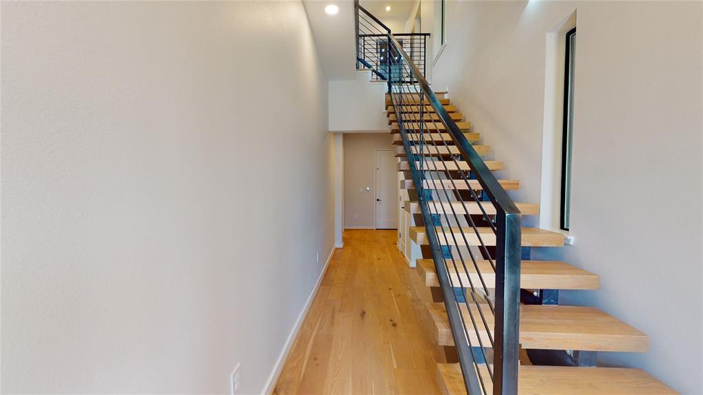 519 Memorial Heights Drive, Houston, Texas image 6