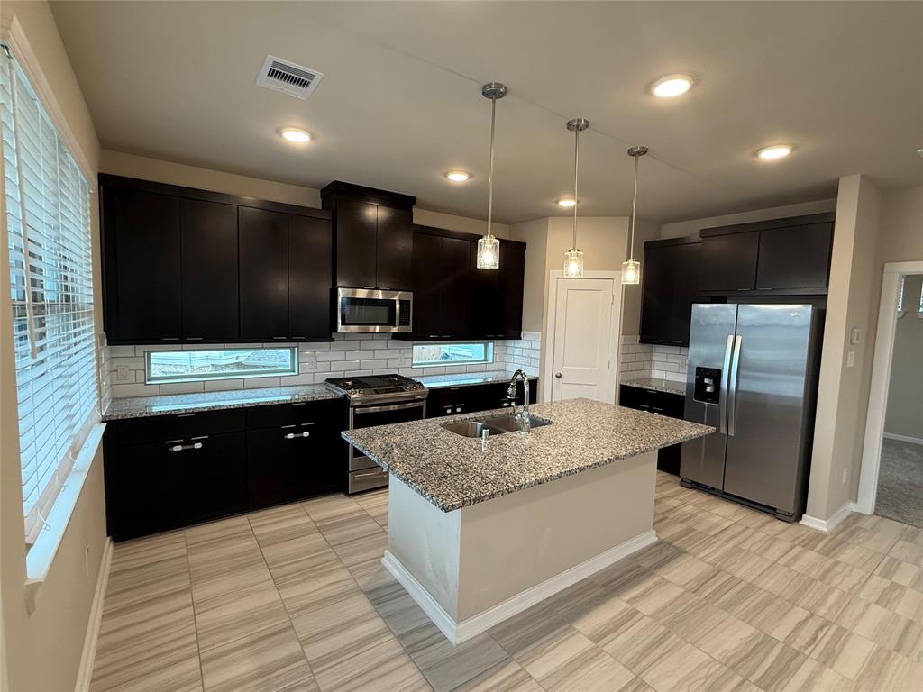 7623 Green Bulrush Way, Katy, Texas image 7