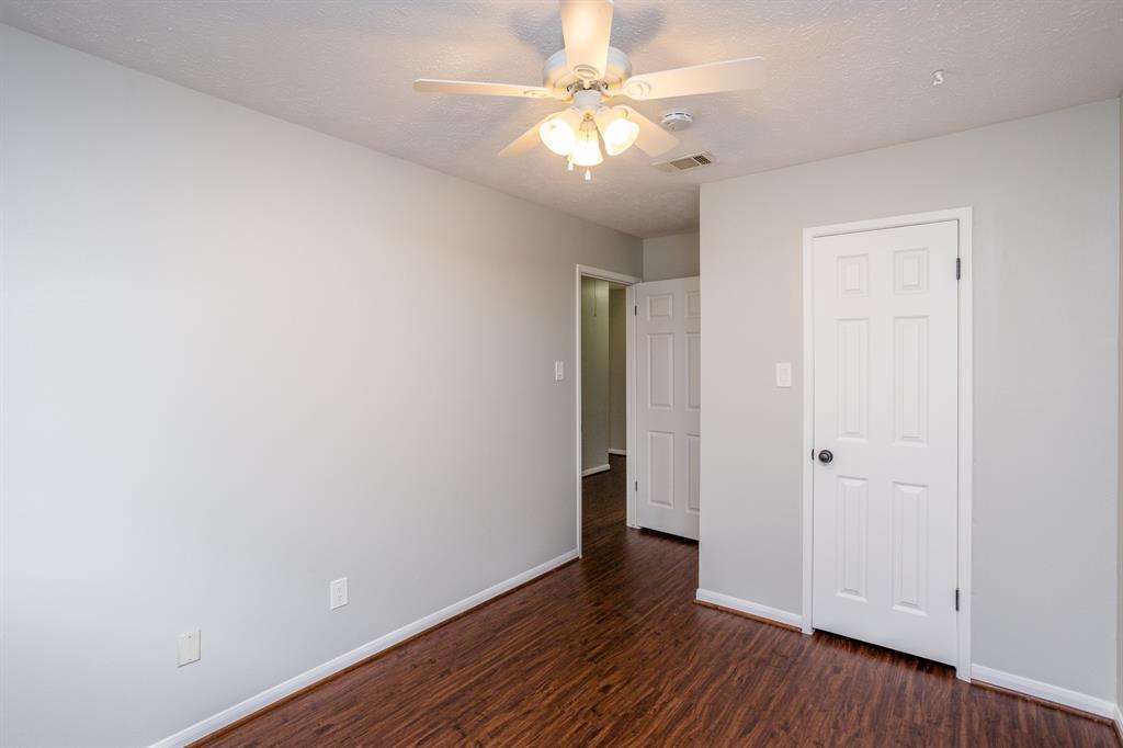 11727 Brook Meadows Lane, Meadows Place, Texas image 18