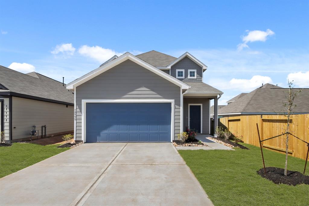 13777 Sunshine Peak Drive, Willis, Texas image 1