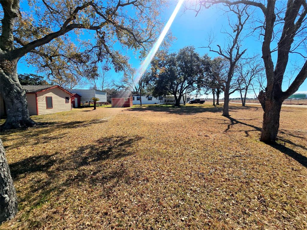 00 Avenue G, Van Vleck, Texas image 2