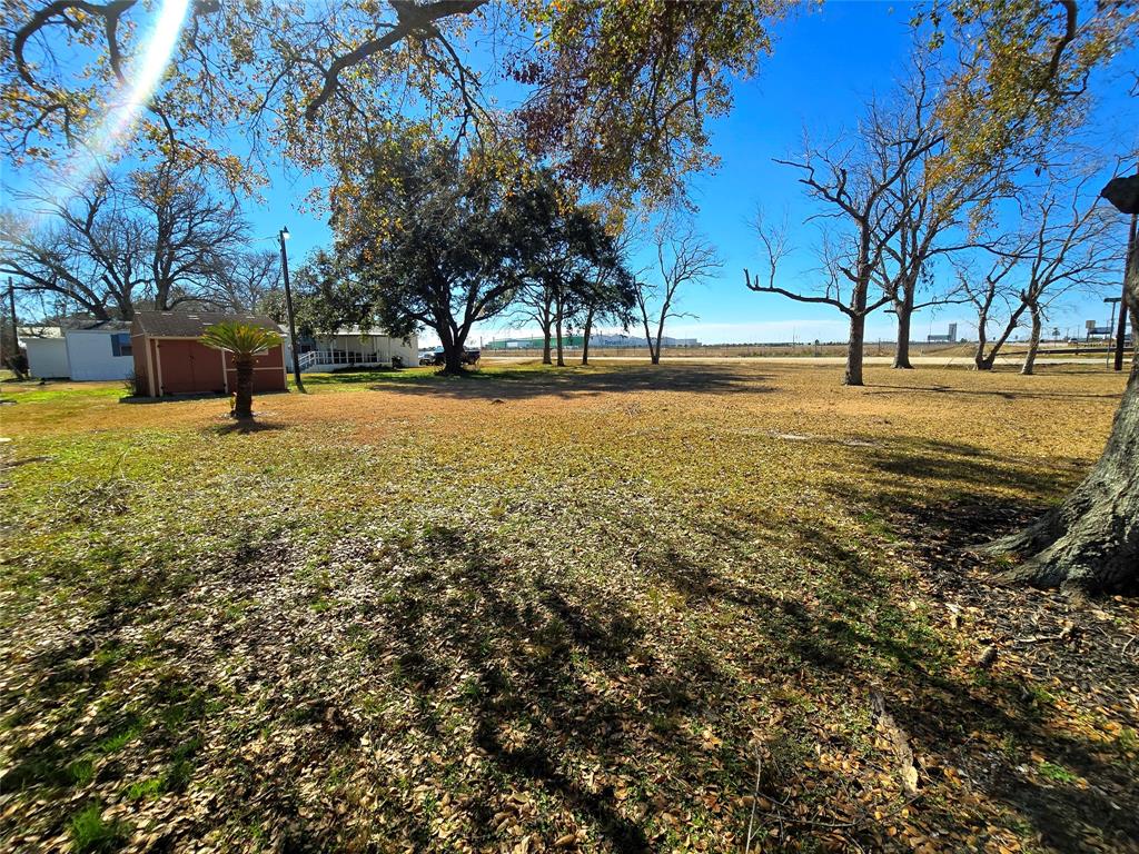 00 Avenue G, Van Vleck, Texas image 3