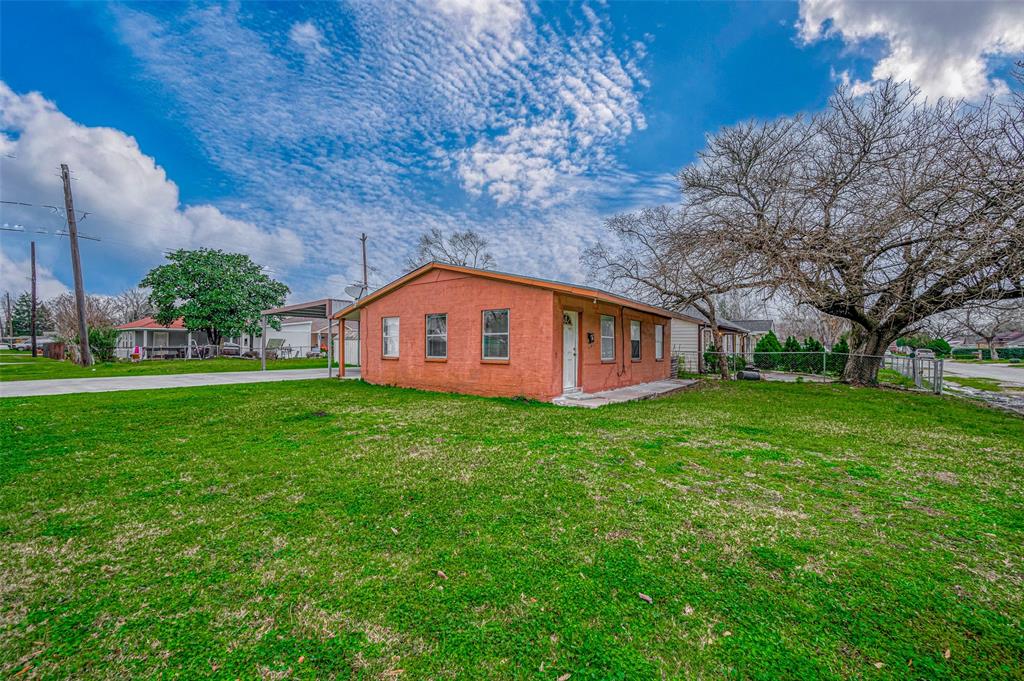 10601 Munn Street, Jacinto City, Texas image 6