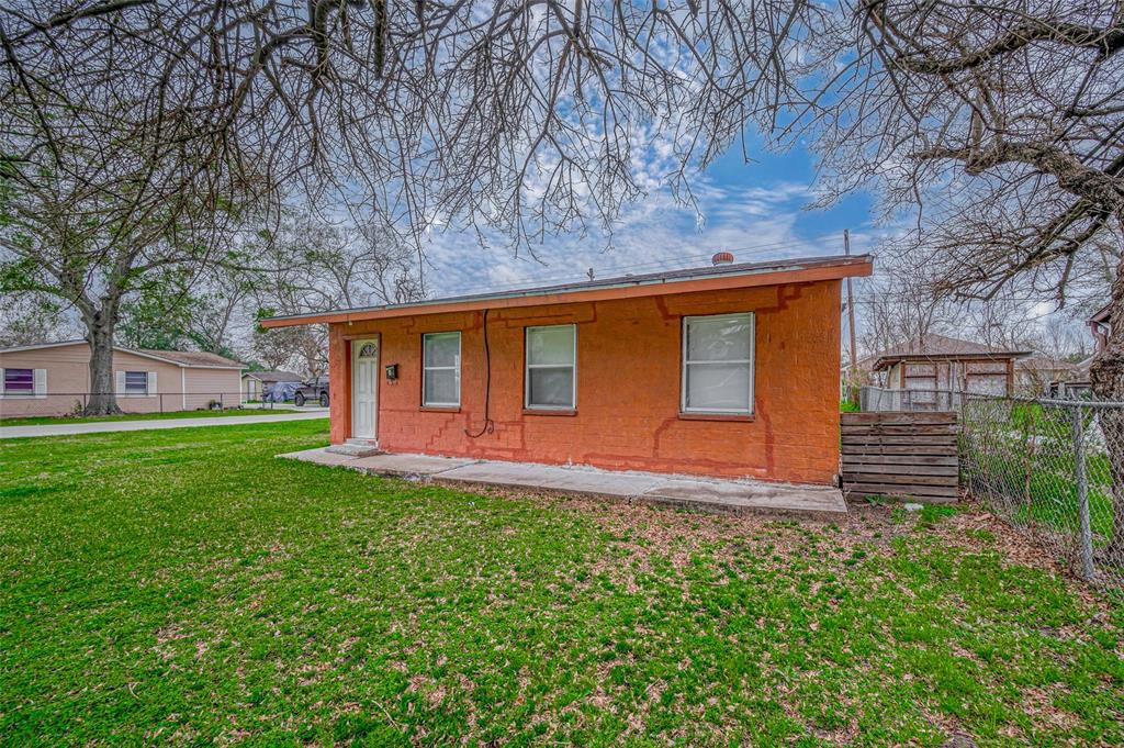 10601 Munn Street, Jacinto City, Texas image 9