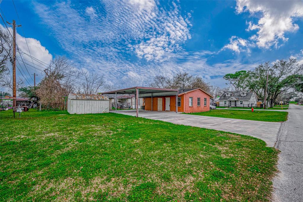 10601 Munn Street, Jacinto City, Texas image 1