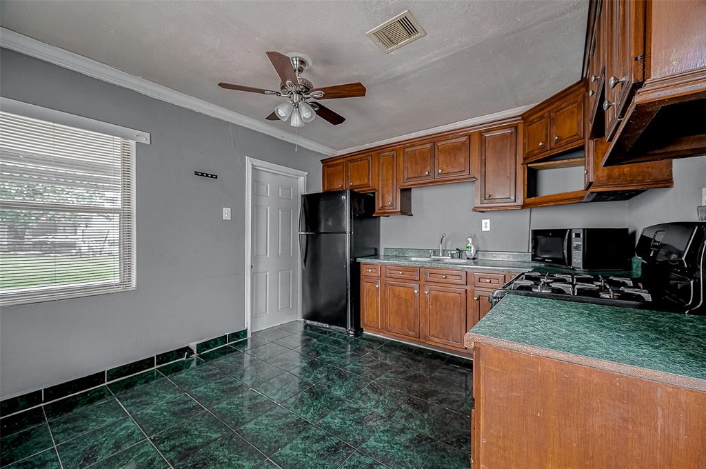 10601 Munn Street, Jacinto City, Texas image 15