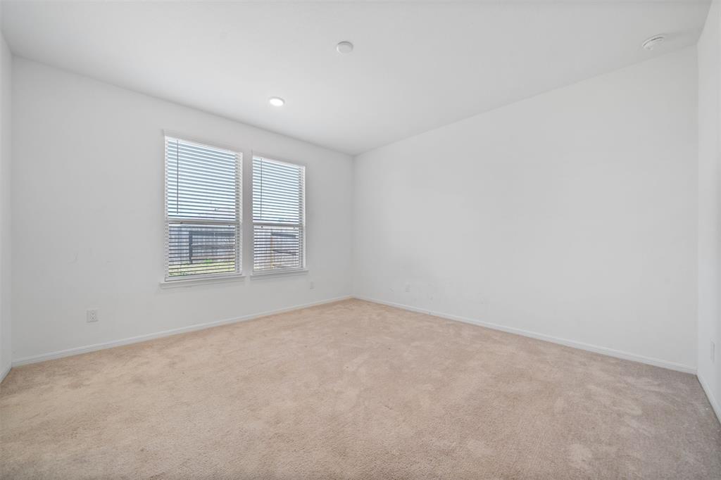 117 Shadow Leaf Trail, Conroe, Texas image 14