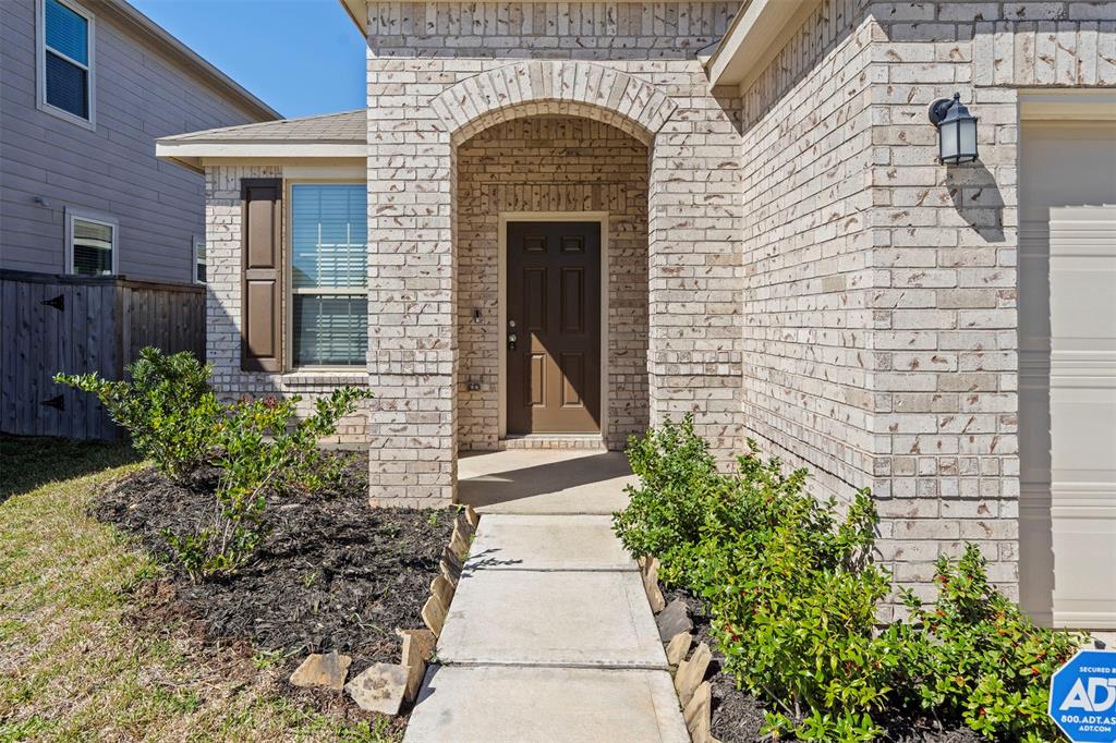 117 Shadow Leaf Trail, Conroe, Texas image 2