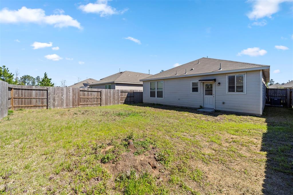 117 Shadow Leaf Trail, Conroe, Texas image 26