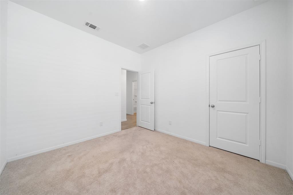 117 Shadow Leaf Trail, Conroe, Texas image 19