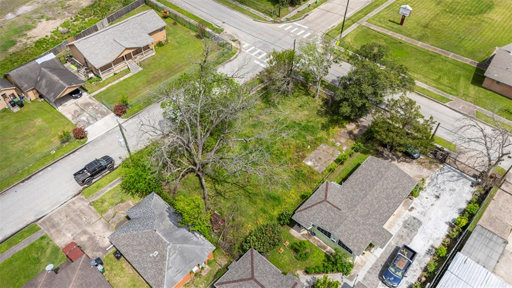 4921 Wipprecht Street, Houston, Texas image 3
