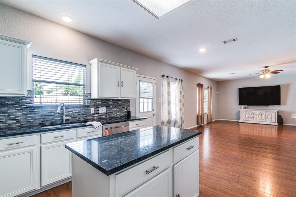 231 Spencer Landing, La Porte, Texas image 17