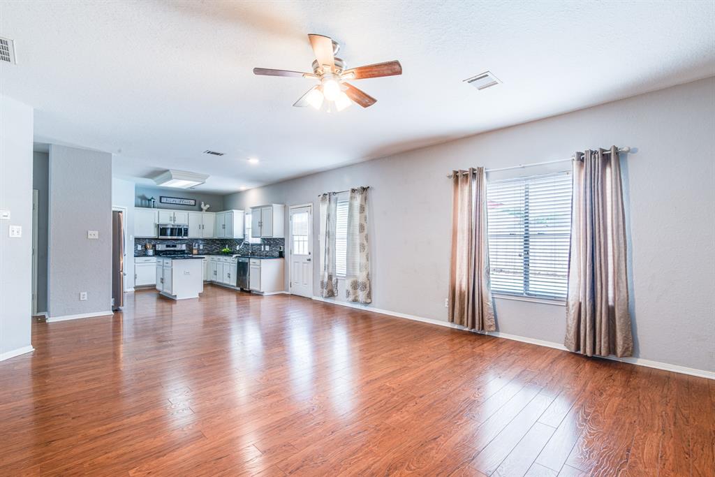 231 Spencer Landing, La Porte, Texas image 15