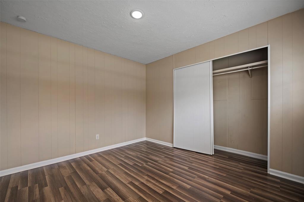 1202 Willow Lane, League City, Texas image 13