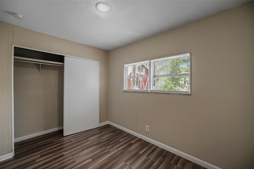 1202 Willow Lane, League City, Texas image 10