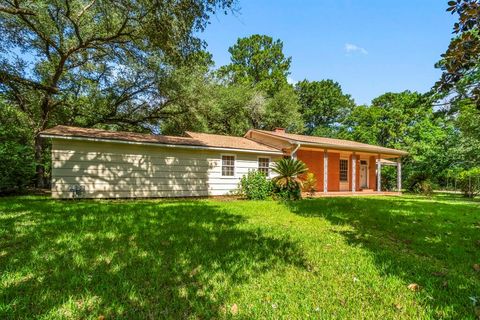 Photo of 615 N Reid Street, Woodville, TX 75979 (MLS # 48960171)