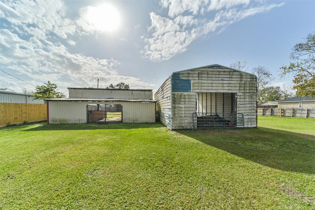 1003 E Wallisville Road, Highlands, Texas image 35