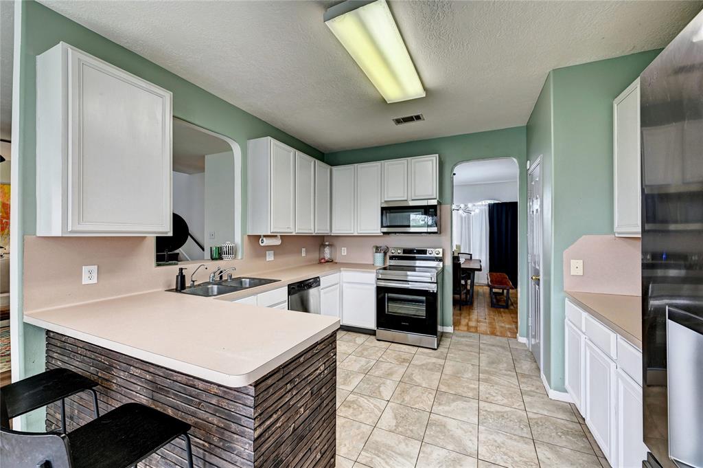 23818 Spring Dane Drive, Spring, Texas image 14