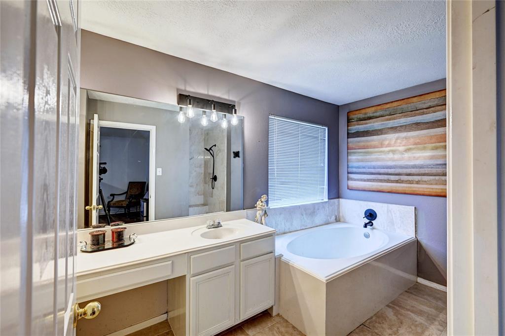 23818 Spring Dane Drive, Spring, Texas image 34