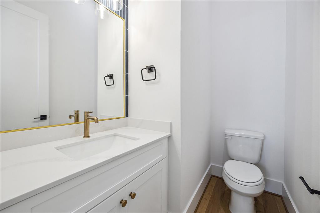 2209 Dennis Street, Houston, Texas image 16