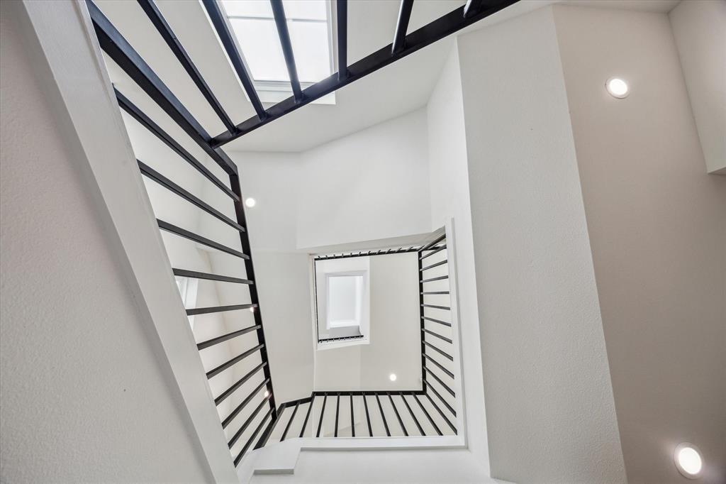 2209 Dennis Street, Houston, Texas image 6