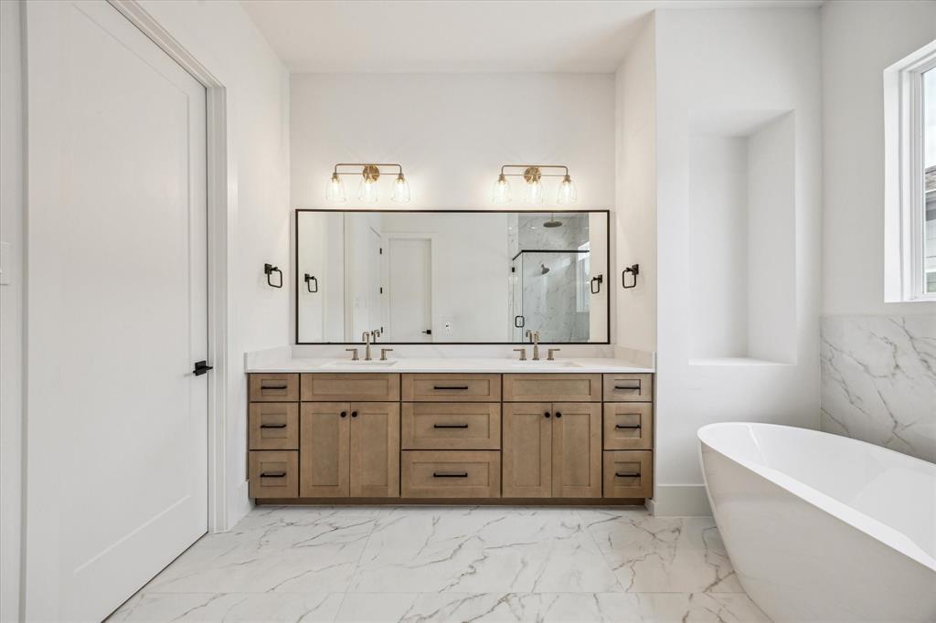 2209 Dennis Street, Houston, Texas image 21