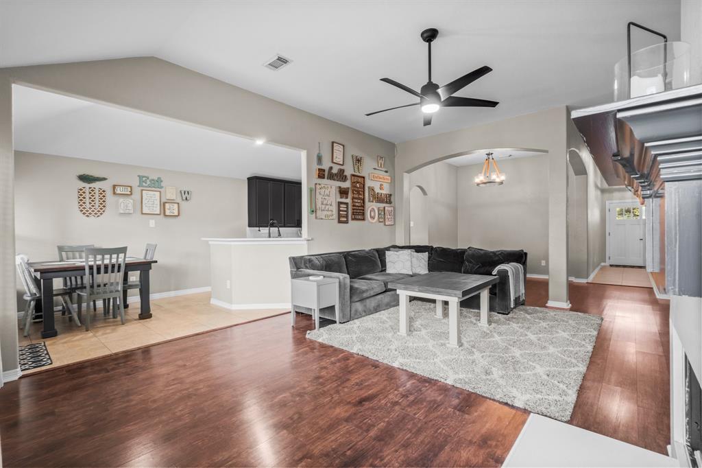 961 Oak Lynn Drive, Conroe, Texas image 7