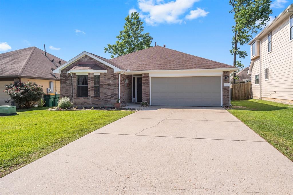 961 Oak Lynn Drive, Conroe, Texas image 1