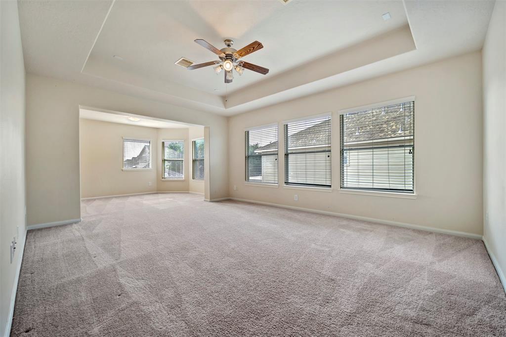 8215 Still Oak Lane, Cypress, Texas image 10