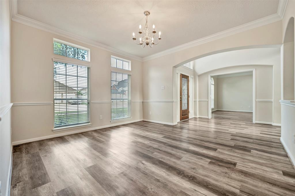 8215 Still Oak Lane, Cypress, Texas image 6