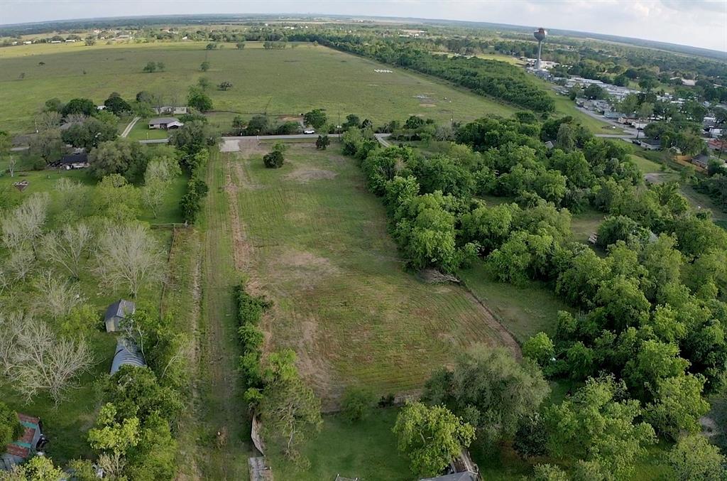 814 Verhalen Road, Alvin, Texas image 5