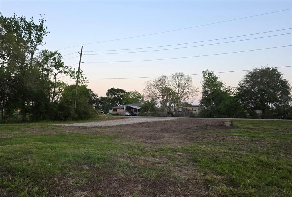 814 Verhalen Road, Alvin, Texas image 14