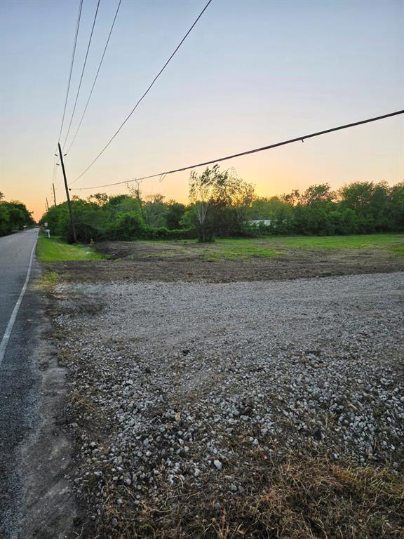 814 Verhalen Road, Alvin, Texas image 13