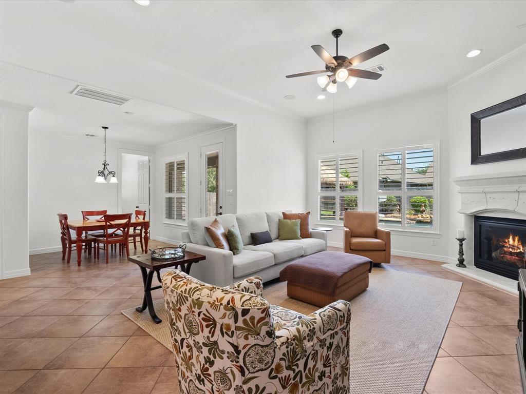 4518 Balearic Island Court, League City, Texas image 9