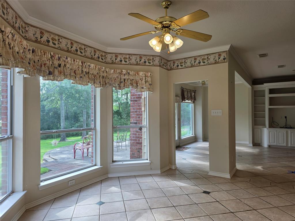 110 Commons Lake Drive