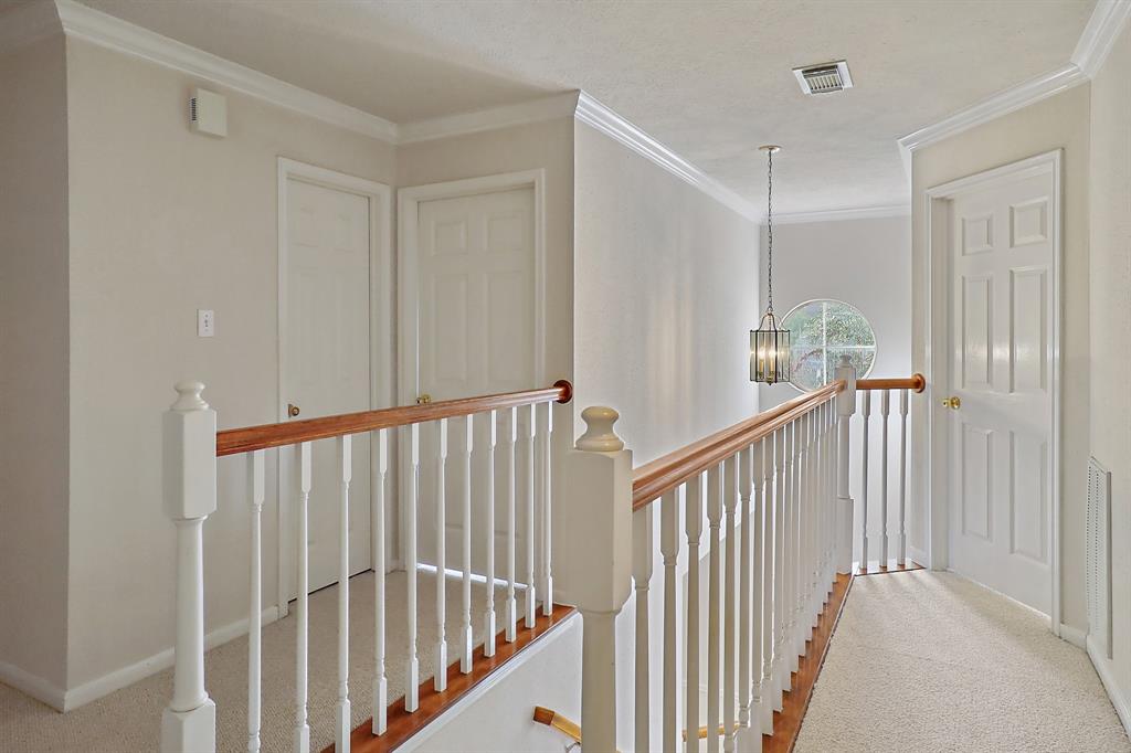 1383 El Camino Village Drive, Webster, Texas image 15