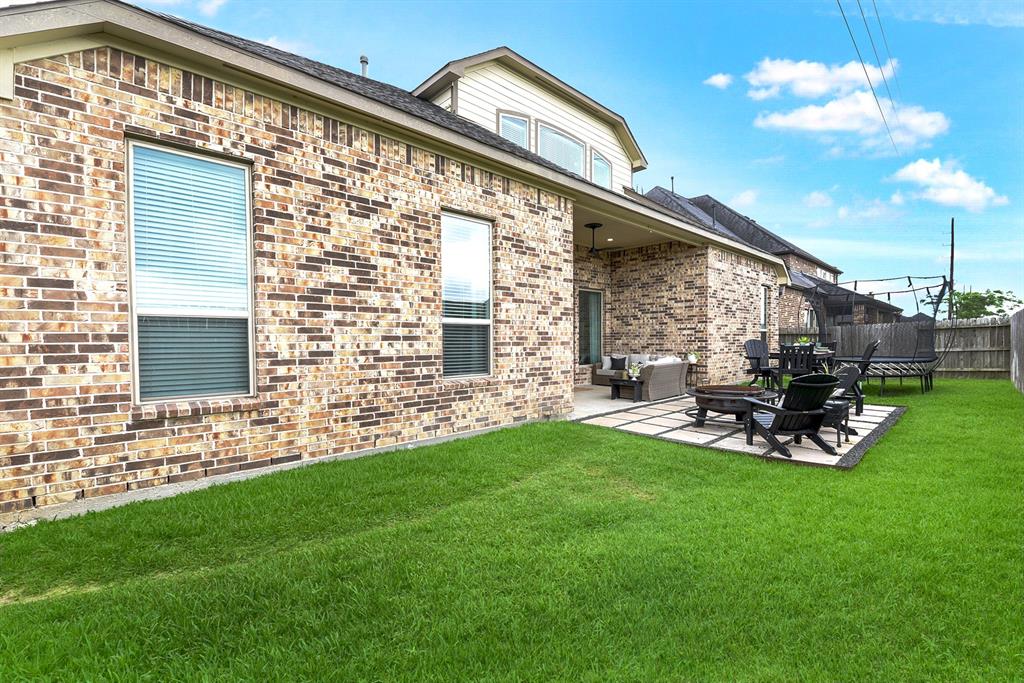 2502 Crossvine Drive, Katy, Texas image 47