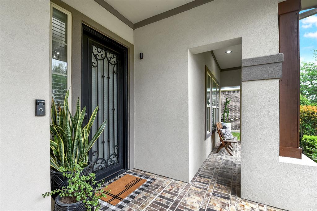 2502 Crossvine Drive, Katy, Texas image 5