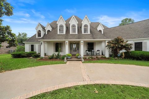 32743 Weybridge Street Fulshear TX 77441